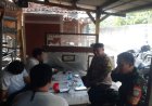 Polsek Cikampek, Bhabinkantibmas dan Babinsa Sinergis Sambang Warga Desa Dawuan Tengah 