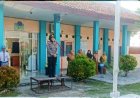Panit Binmas Polsek Rengasdengklok Jadi Pembina Upacara di SMK Negeri 1 Jayakerta