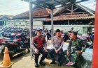 Sinergitas TNI - Polri, Dibuktikan Ketika Bhabinkamtibmas Polri Bersama Babinsa TNI Ngobrol Barsama