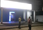 Kanit Sabhara Polsek Batujaya bersama Anggotanya Sambangi Scurity Bank BRI Unit Batujaya pada malam hari