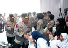 Wakapolri Berikan Santunan dan  Bakti Sosial Kepada Warga Sekitar  SMA Kemala Taruna Bhayangkara Bogor