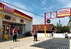 Anggota Polsek Batujaya Tingkatkan Patroli Prekat guna Ciptakan Keamanan di Minimarket