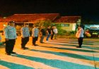 Kapolsek Rengasdengklok Pimpin Apel sekaligus Patroli KRYD Akhir Pekan
