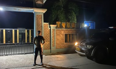 Anggota Polsek Tirtajaya Kontrol Keamanan Sekolah-sekolah di Wilayah Tirtajaya