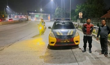 Personil Polsek Klari Patroli KRYD Sasaran Depan Gerbang Tol Karawang Timur ‎