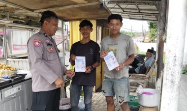 Polsek Purwasari Sosialisasi QR Barcode Propam Mabes Polri ke Warga Secara Masif