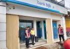 Anggota Polsek Batujaya Sambangi Scurity Bank BJB Unit Batujaya di siang hari