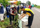 Antisipasi Banjir, Forkopimcam Bersama Pemdes Rengasdengklok utara Melaksanakan Kerja Bakti