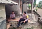 Cegah Kenakalan Remaja, Bhabinkamtibmas Połsek Klari Beri Imbauan Kamtibmas ke Warga
