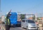 Unit Lantas Połsek Jatisari Berikan Pelayanan Humanis Saat Laksanakan Gatur Arus Lalu Lintas