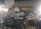 Melalui kegiatan Ngawangkong, Anggota Polsek Tirtajaya ajak Masyarakat untuk Ciptakan Kamtibmas pada malam hari