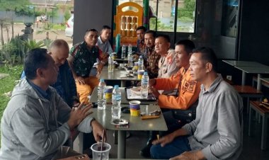Jumat Curhat, Kapolsek Klari Bersama Muspika Diskusi Kamtibmas dan Antisipasi Banjir