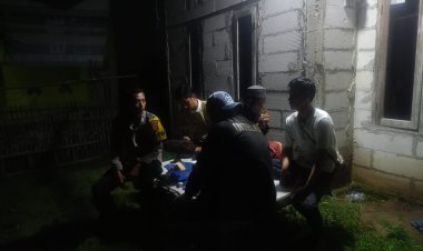 Anggota Polsek Batujaya ajak Masyarakat untuk Ciptakan Keamanan dan Ketertiban Masyarakat