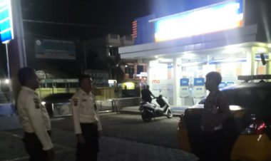 Patroli Malam Polsek Cikampek Pantau BRI Cabang Cikampek Antisipasi Gukantibmas 