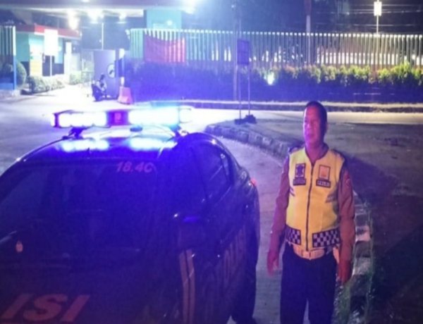 Antisipasi Kejahatan Jalanan, Patroli Subuh Połsek Cikampek Pantau Jalur Jalan A Yani Cikampek 